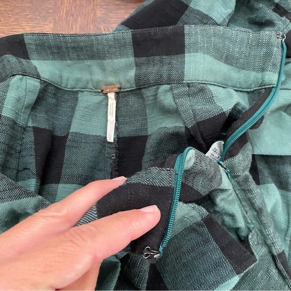 Free People Green & Black Plaid Pleated Pants Trousers Cropped Checkered Small - Picture 6 of 6